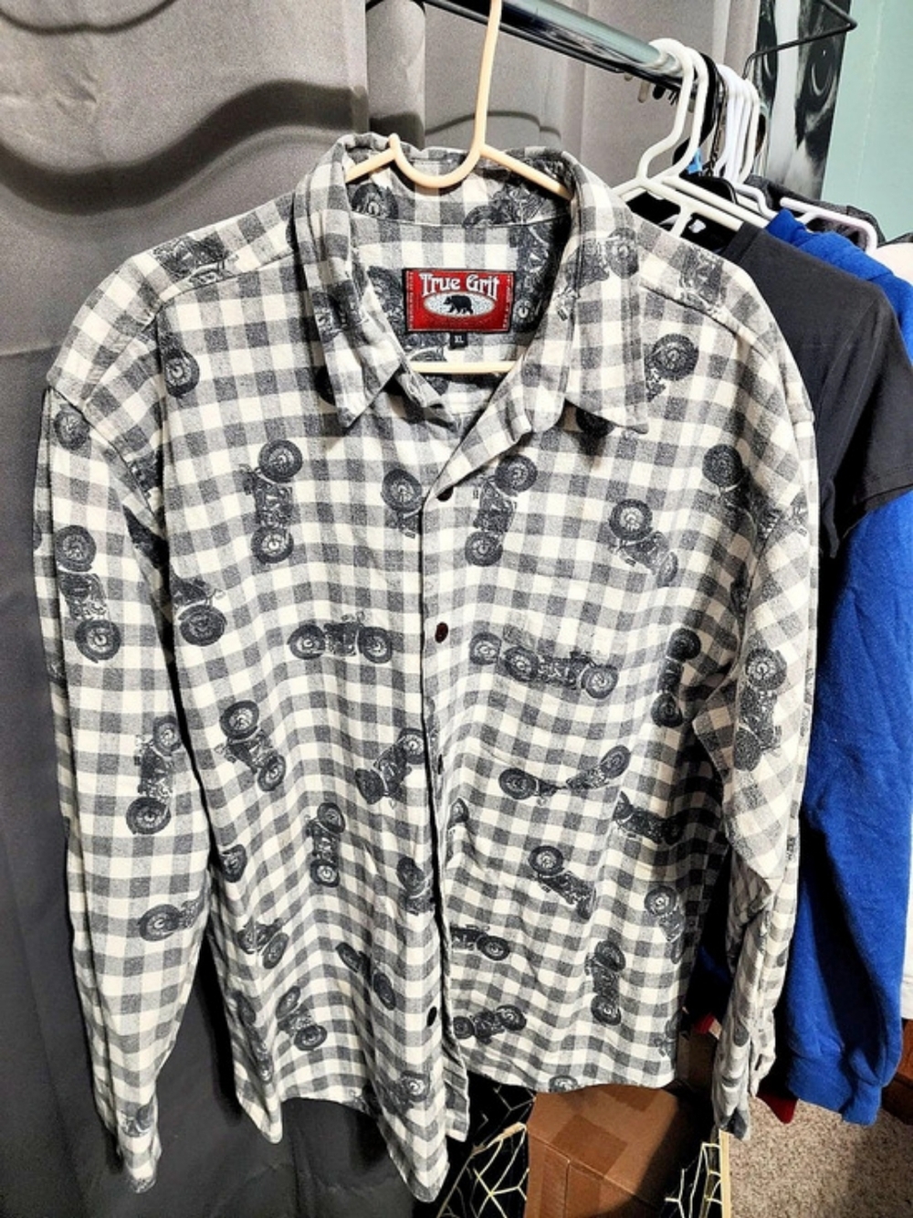 True Grit Gingham Button-Down Shirt in Gray & White XL